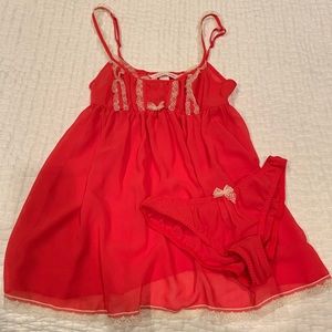 NWOT Victoria’s Secret Nightie Babydoll Set